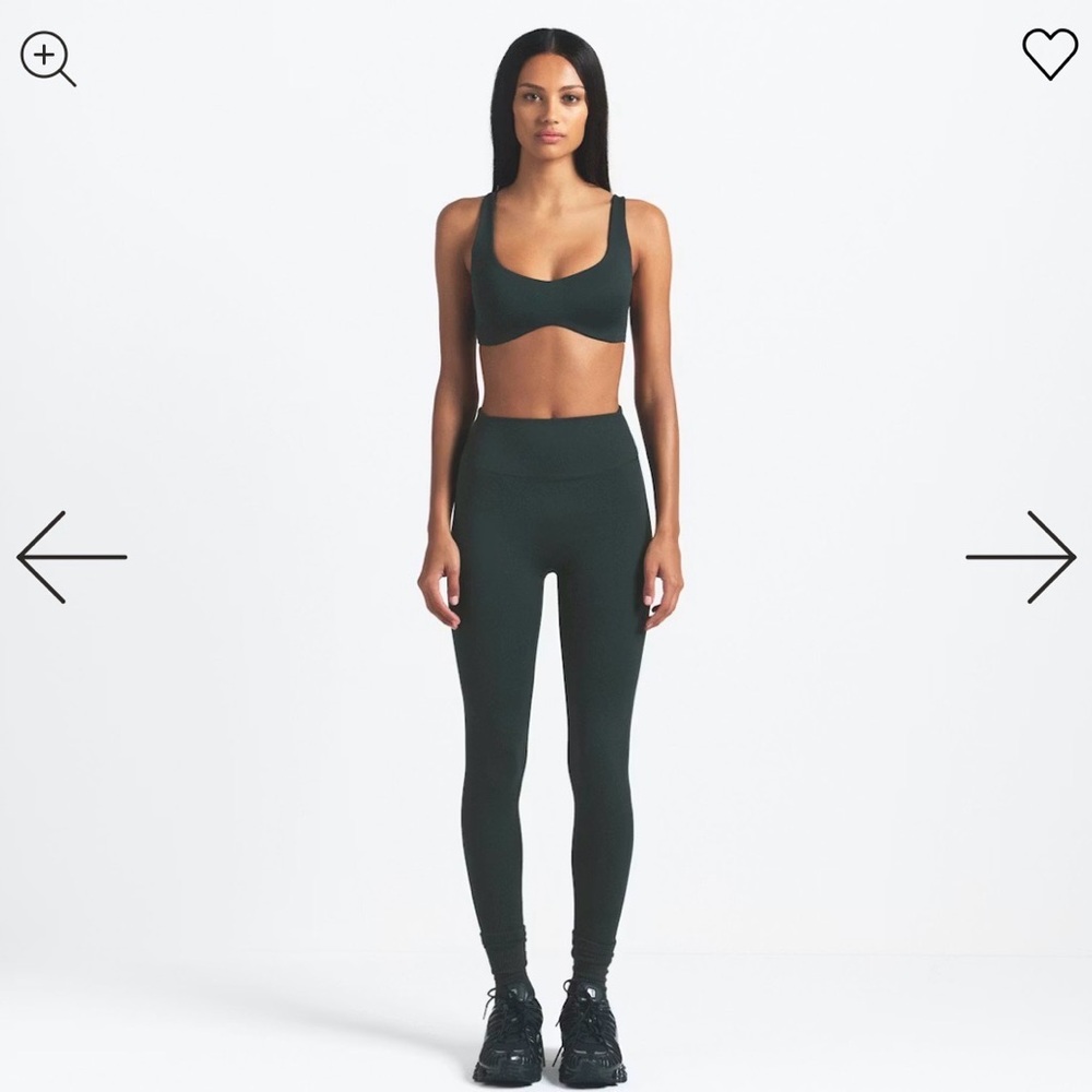 Skims Nike shaped bottom scoop bra teal